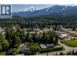 1867 Nixon Road, Revelstoke, BC V0E2S0 Photo 25