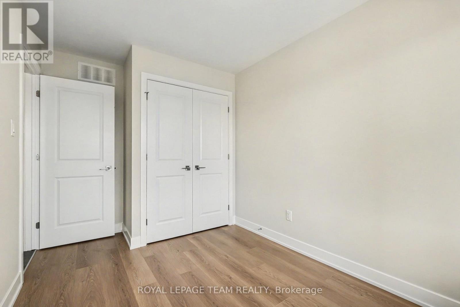 68 DOCTOR AGNES CRAINE DRIVE - 19