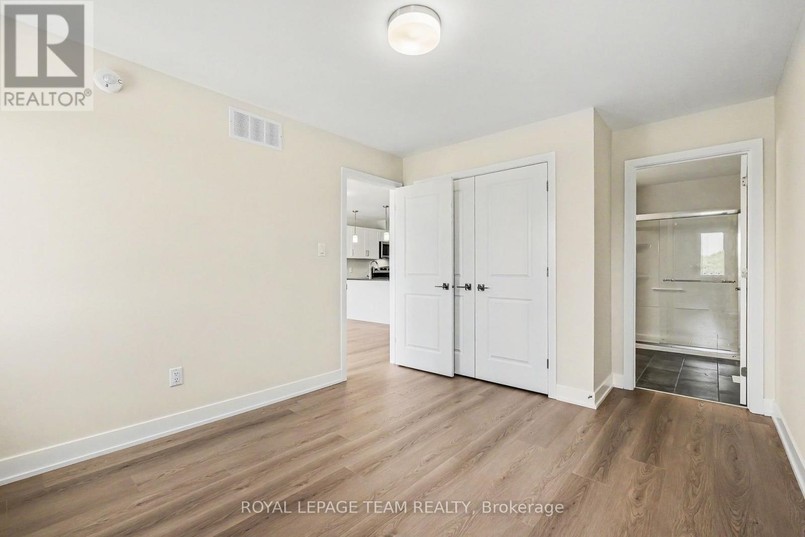 68 DOCTOR AGNES CRAINE DRIVE - 22