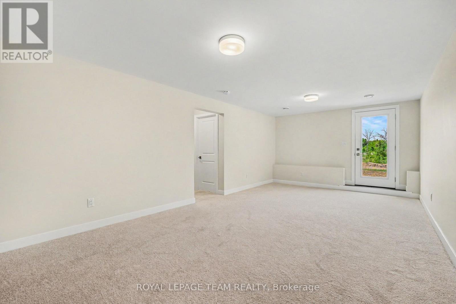 68 DOCTOR AGNES CRAINE DRIVE - 29