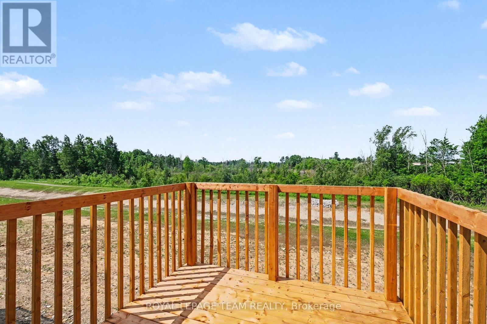 68 DOCTOR AGNES CRAINE DRIVE - 32