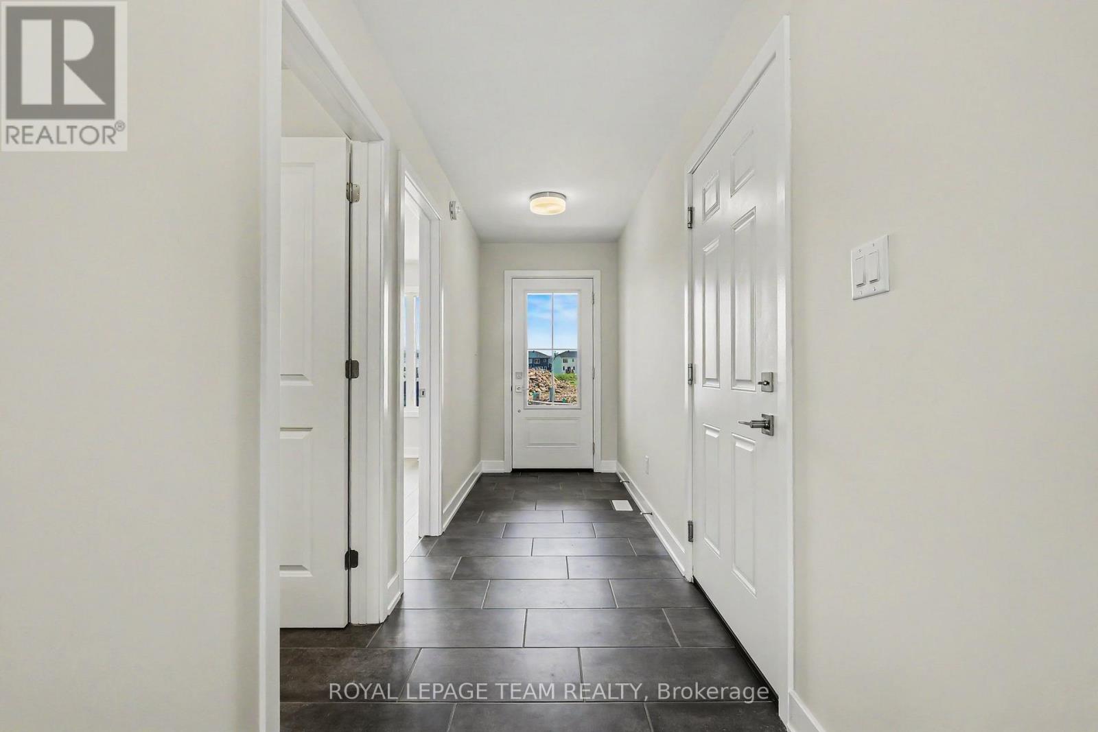 68 DOCTOR AGNES CRAINE DRIVE - 5