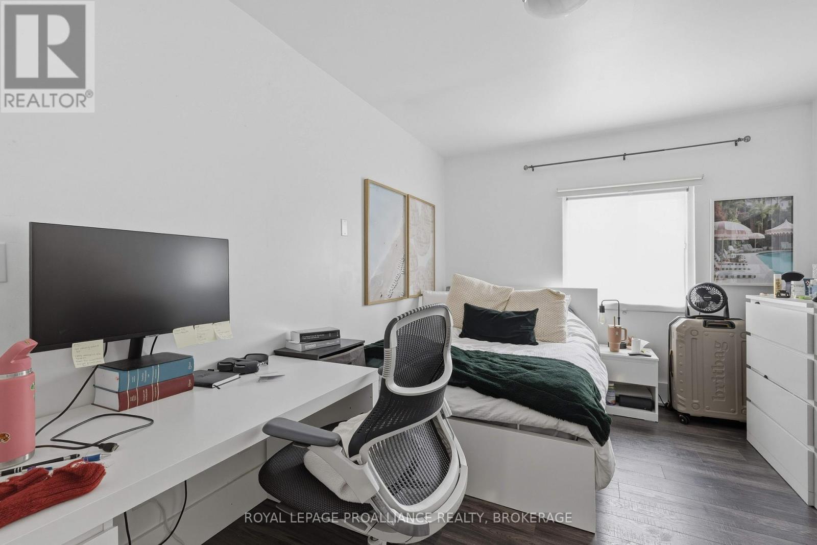 279 FRONTENAC STREET - 33