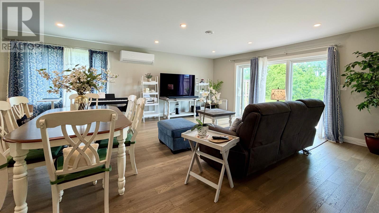 102 Putters Street - 10