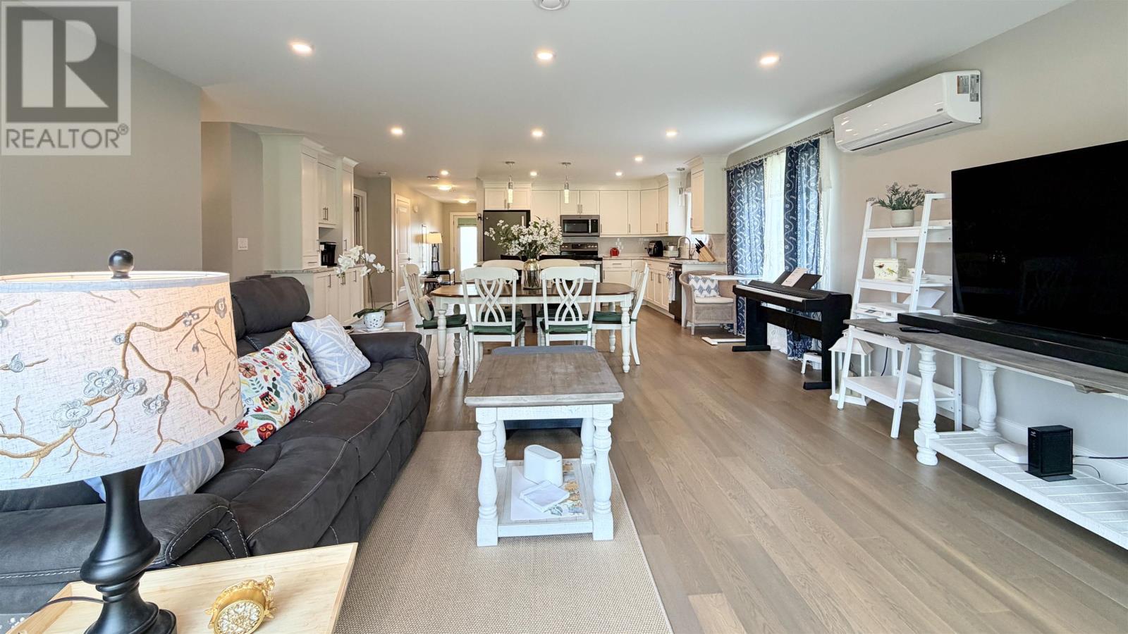 102 Putters Street - 11