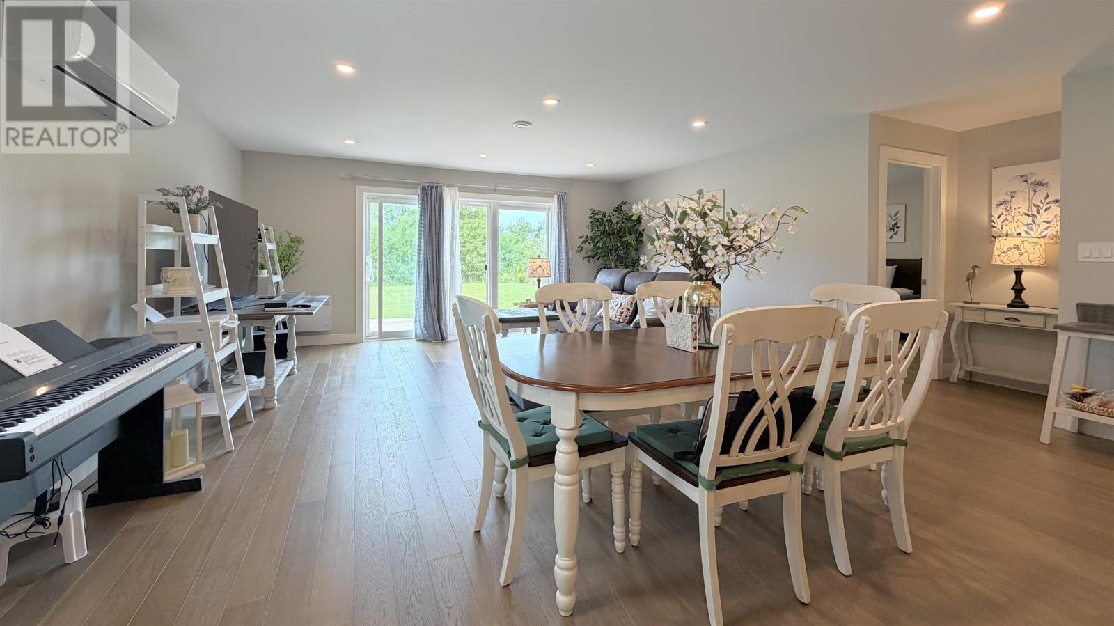 102 Putters Street - 14
