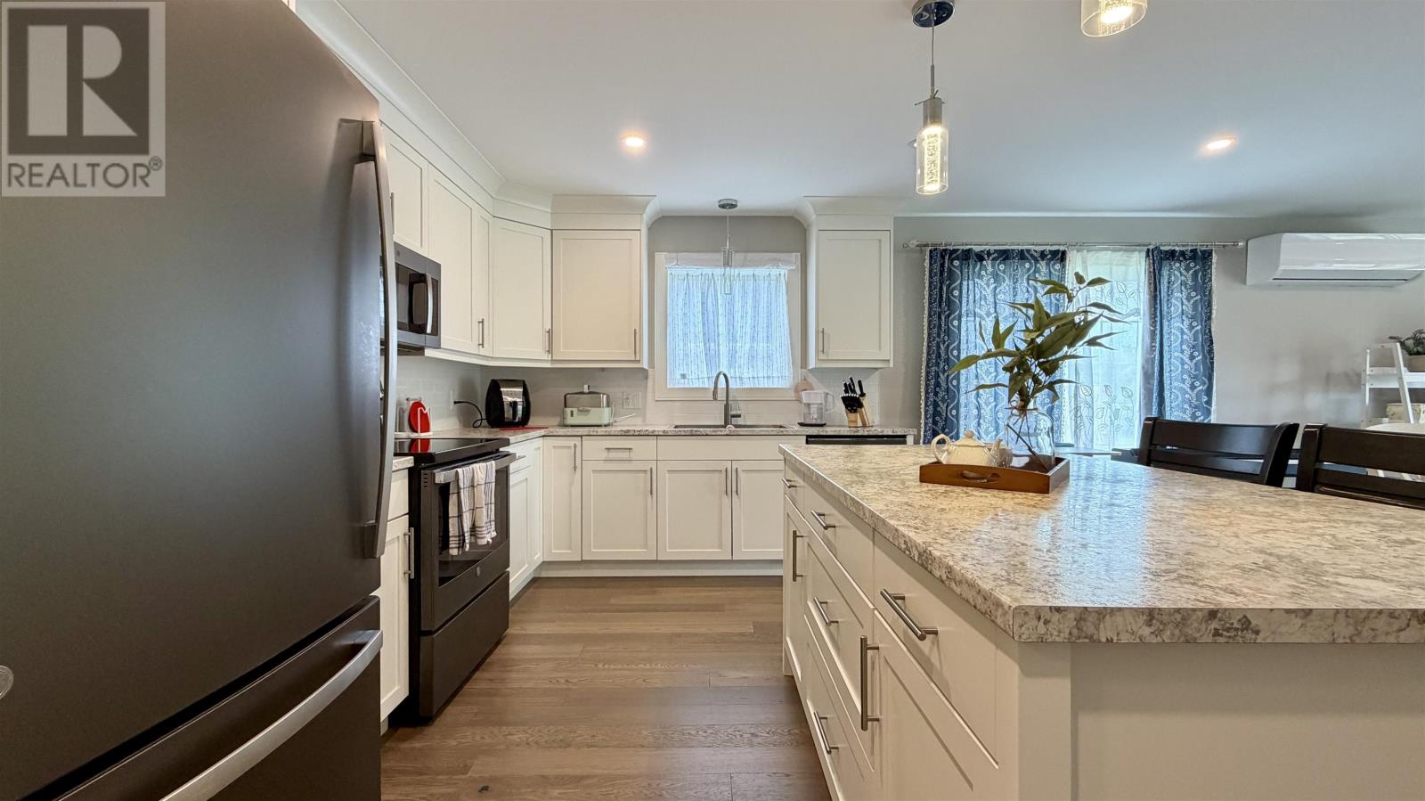 102 Putters Street - 16
