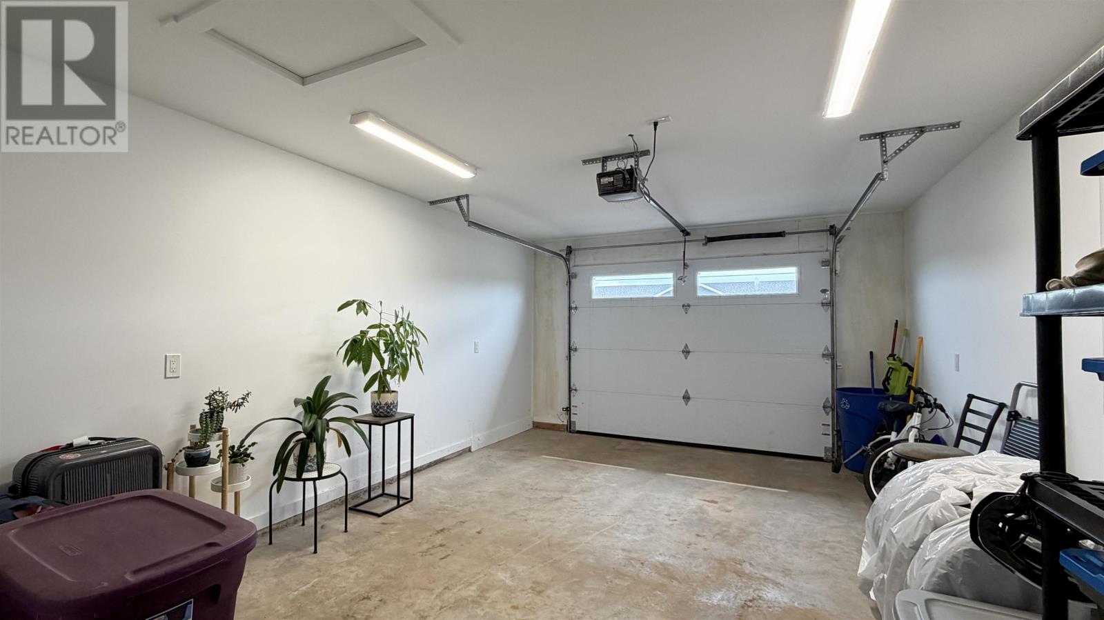 102 Putters Street - 26