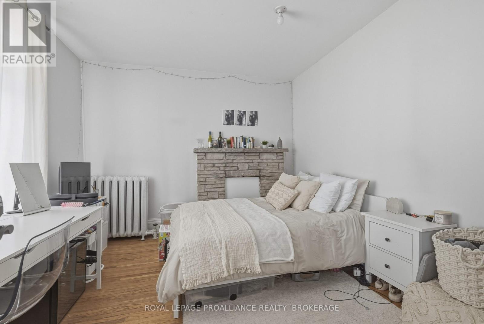 279 FRONTENAC STREET - 6