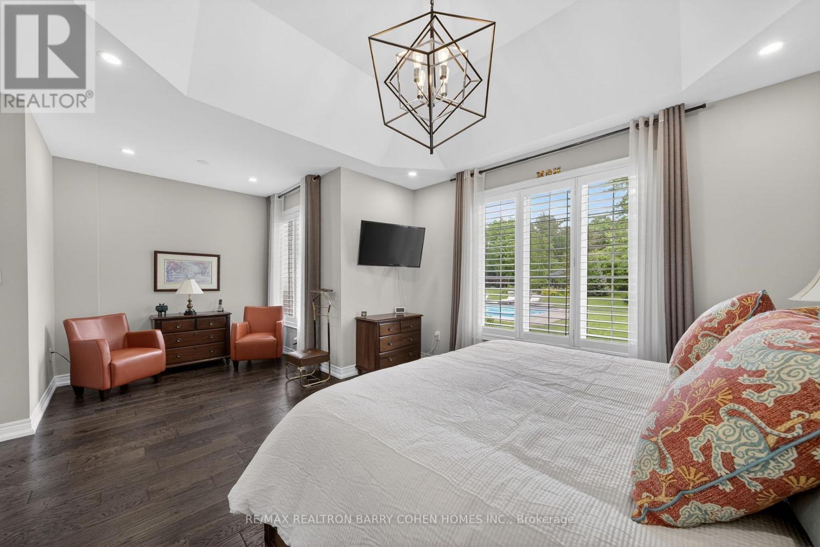 9 WOLFORD COURT - 19