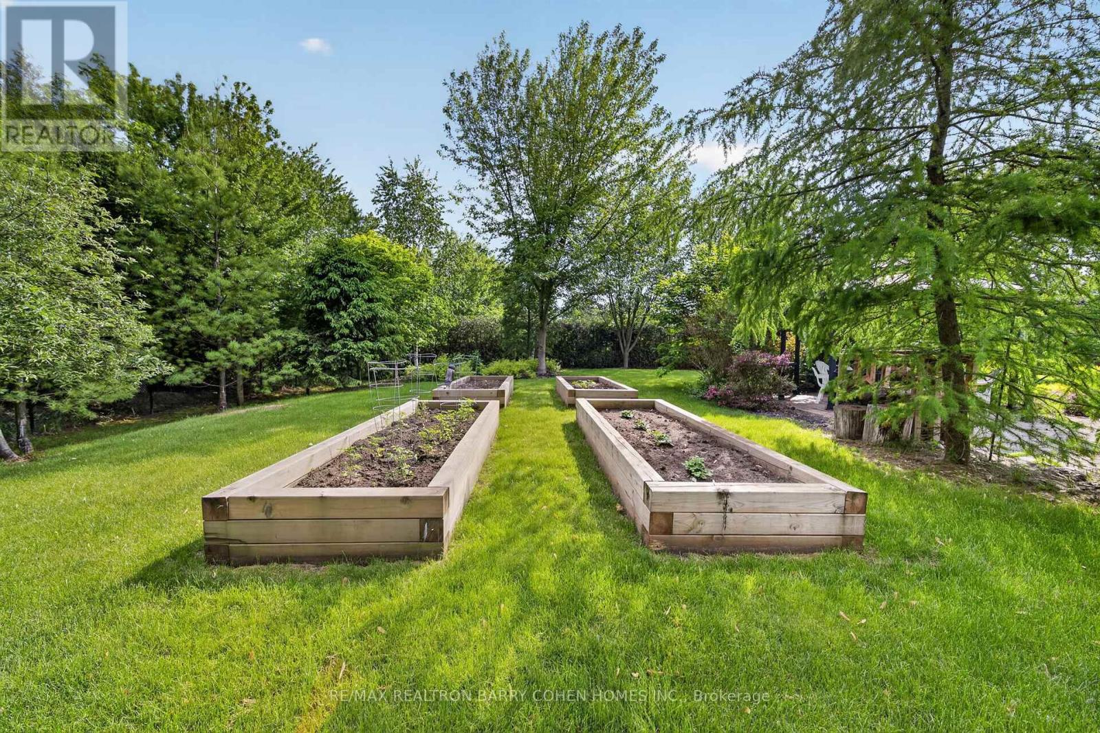 9 WOLFORD COURT - 35