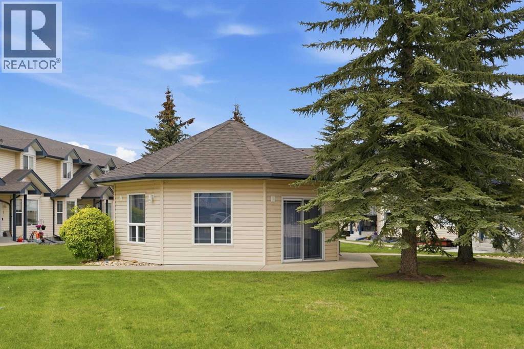 2 Hinshaw Drive, Sylvan Lake
