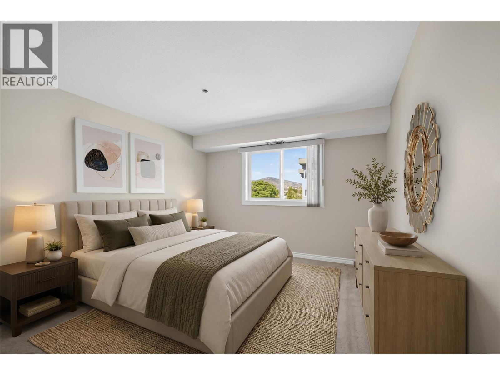 206 1045 Sutherland Avenue, Kelowna