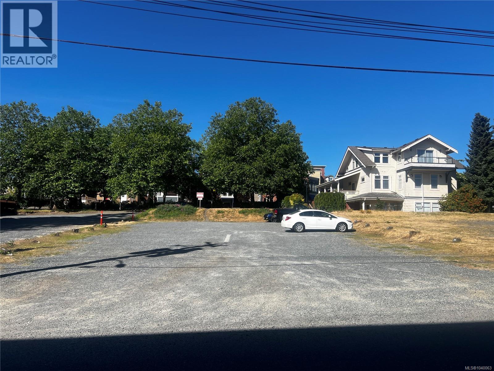 352 Wesley St, Nanaimo — photo 3