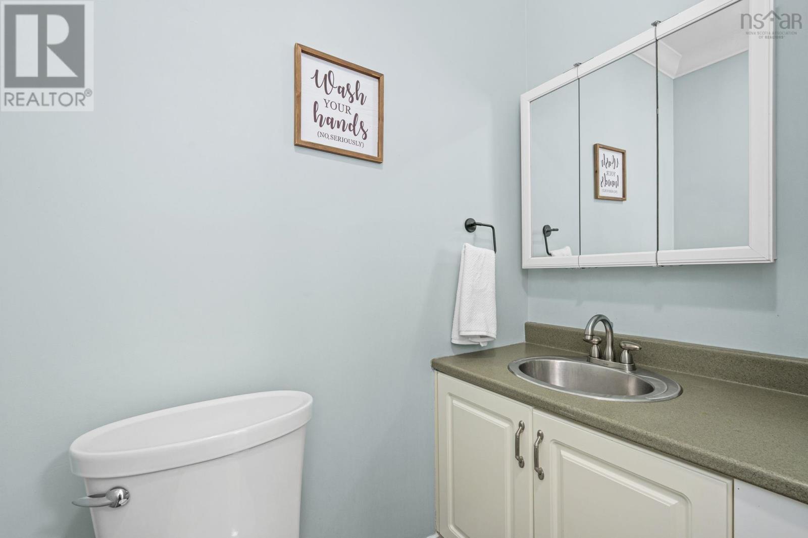 Property 21 of 49 of 239 Evergreen Court