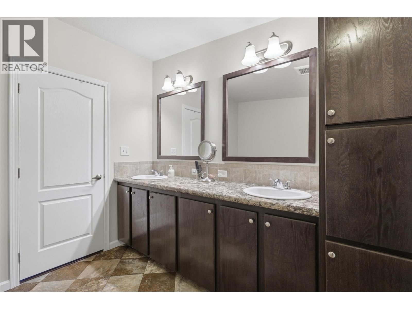 3025 POWELL Road - 23