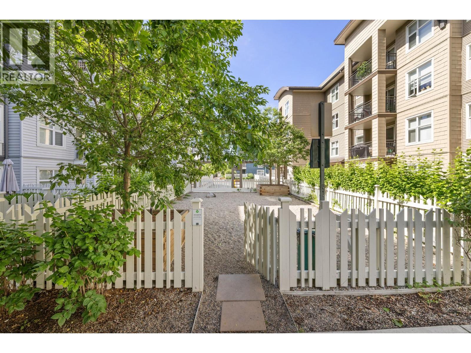 409 539 Yates Road, Kelowna
