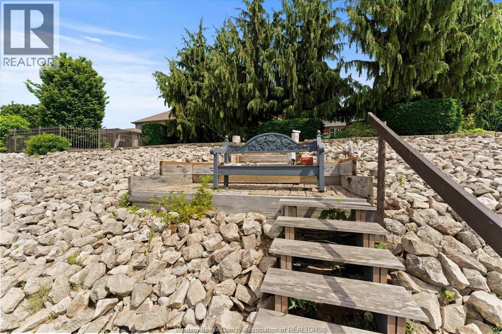 24 SANDY LAKE - 33