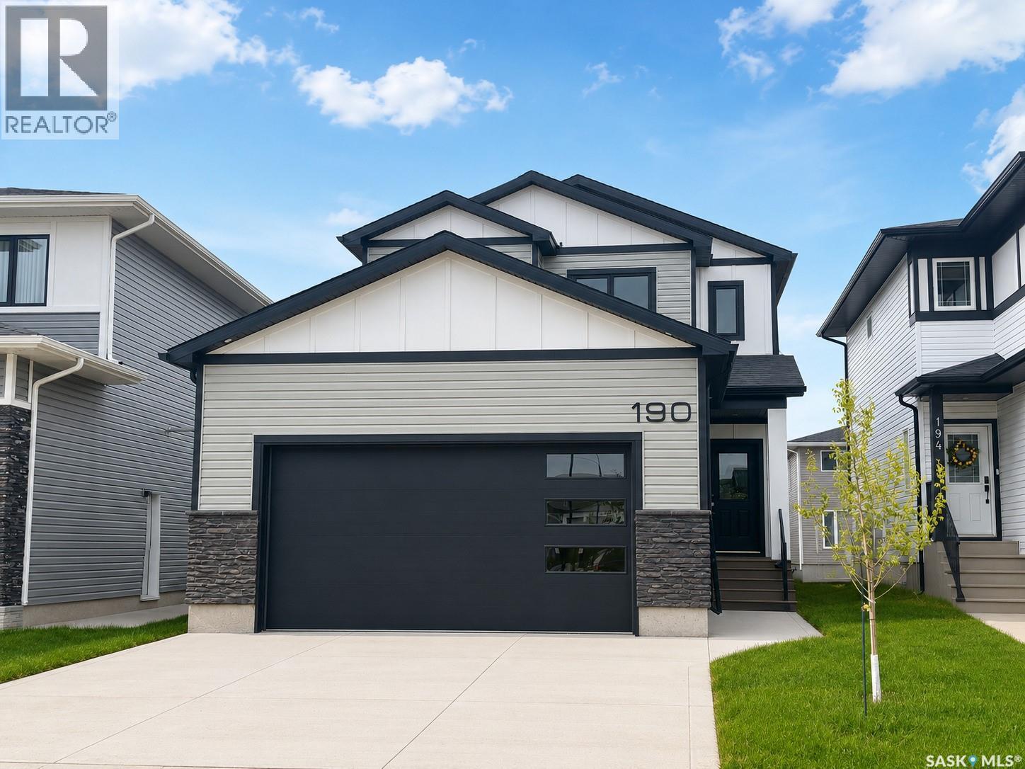 190 Doran WAY - 1
