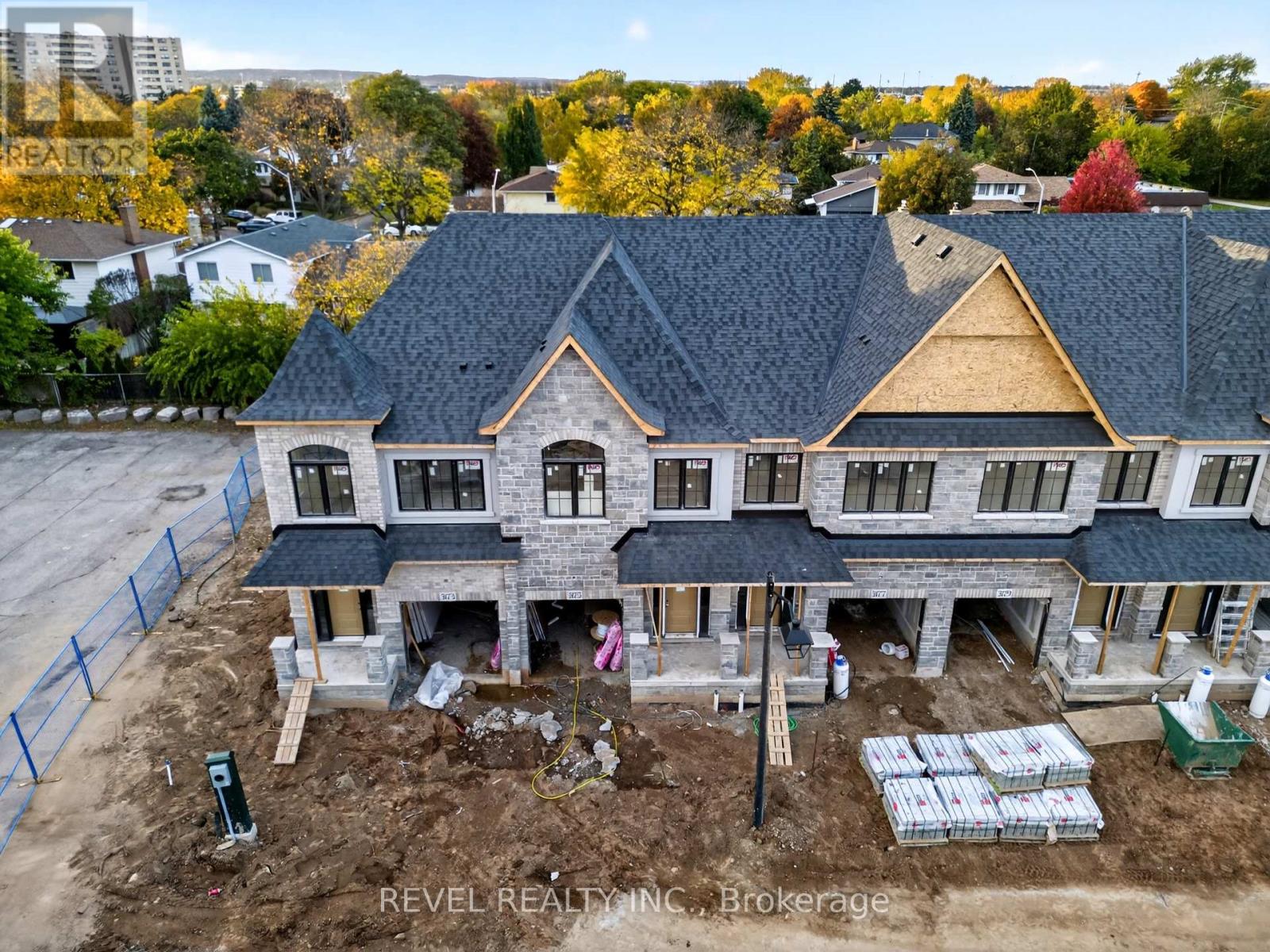 3175 MAPLEHILL DRIVE - 11