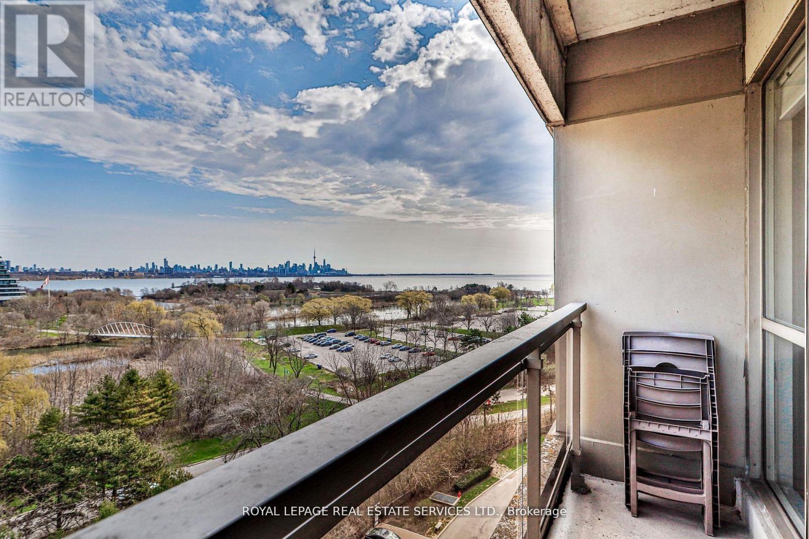 #1010 2261 LAKE SHORE BOULEVARD W - 10