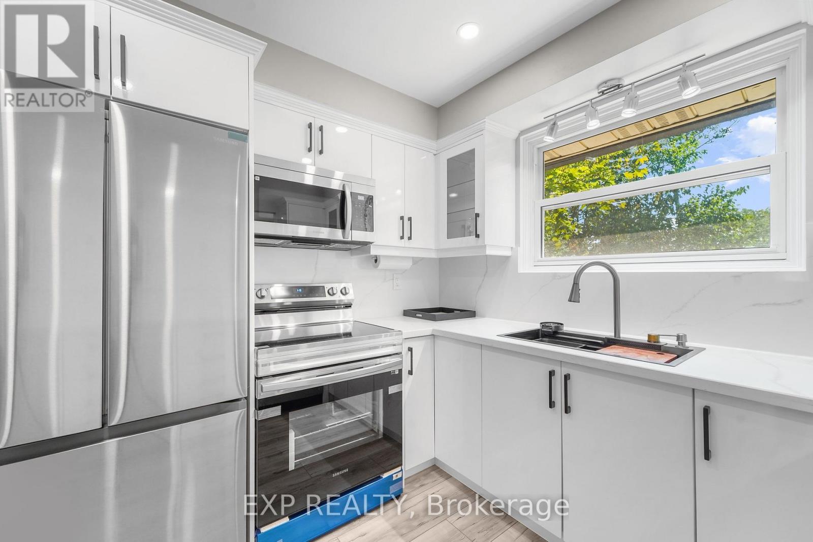 2258 MANCHESTER DRIVE - 10