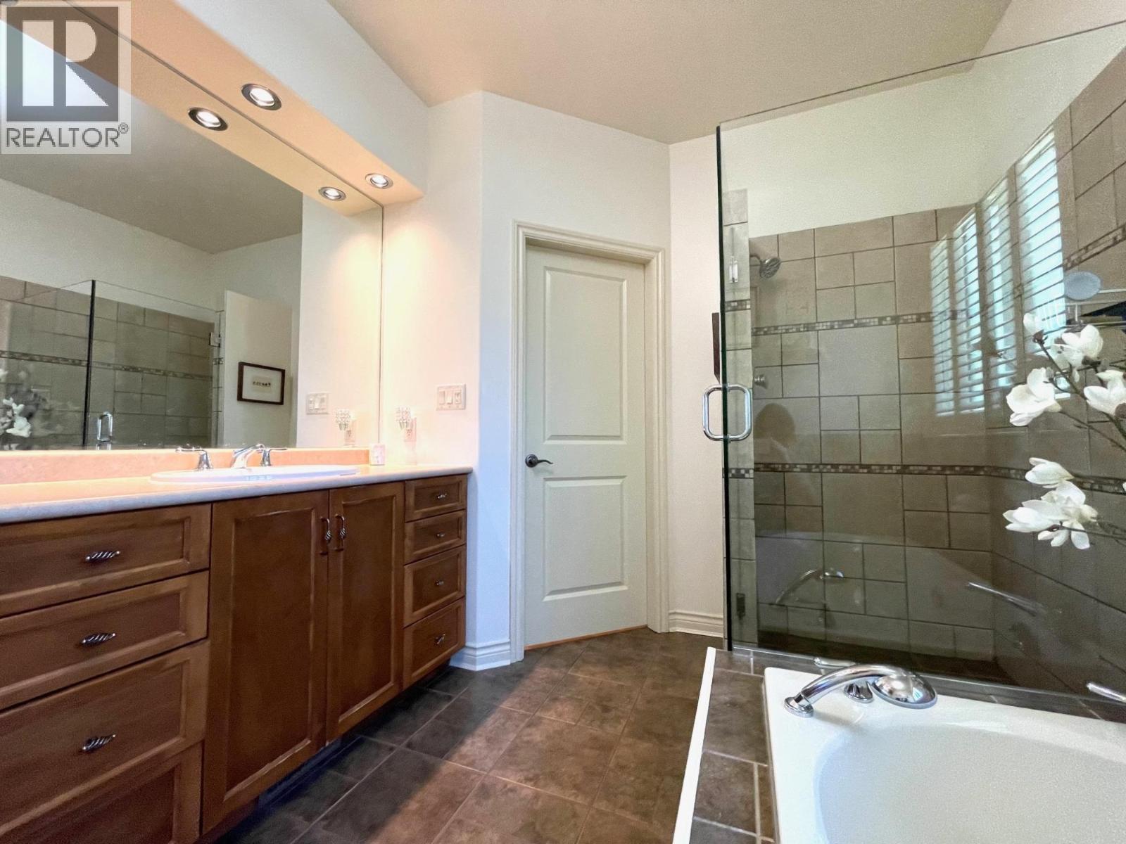 2210 BURGESS Avenue - 27