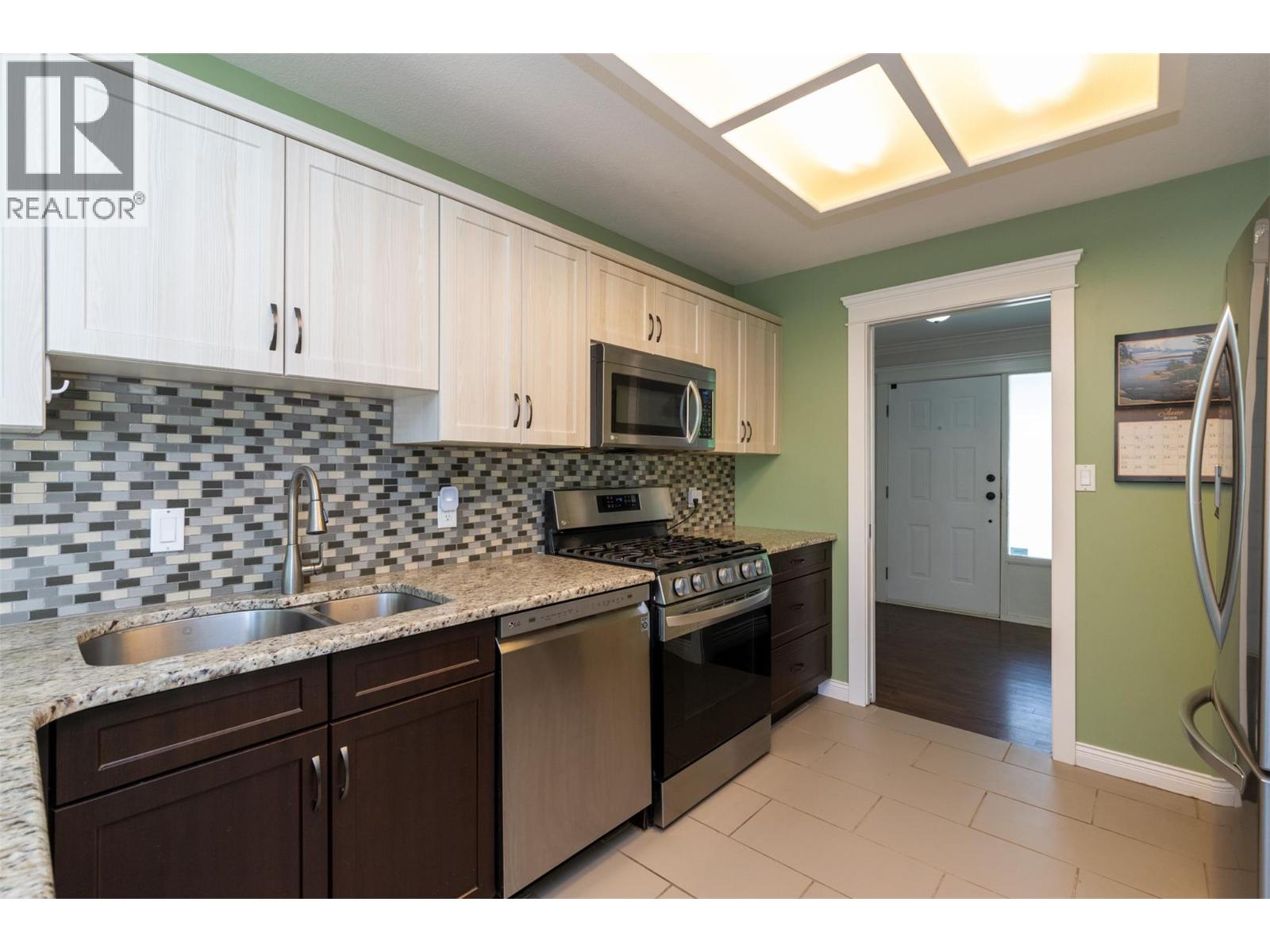  470 23 Street Northeast, Salmon Arm