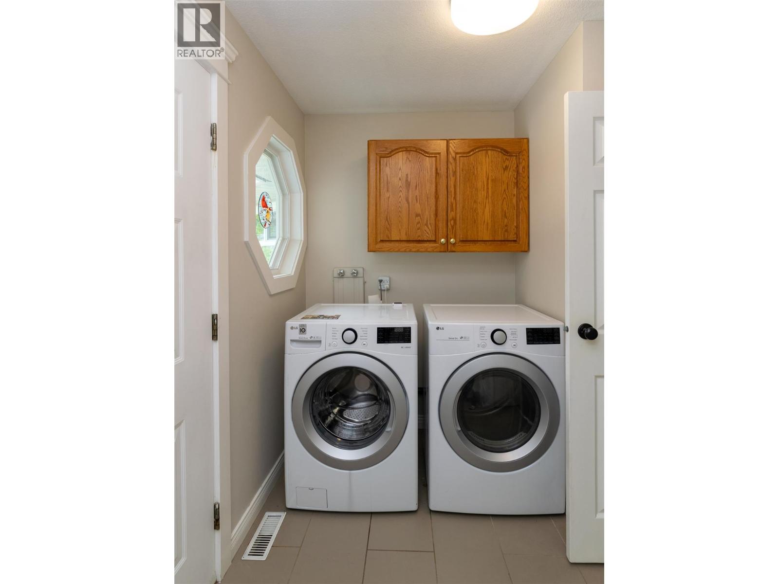  470 23 Street Northeast, Salmon Arm