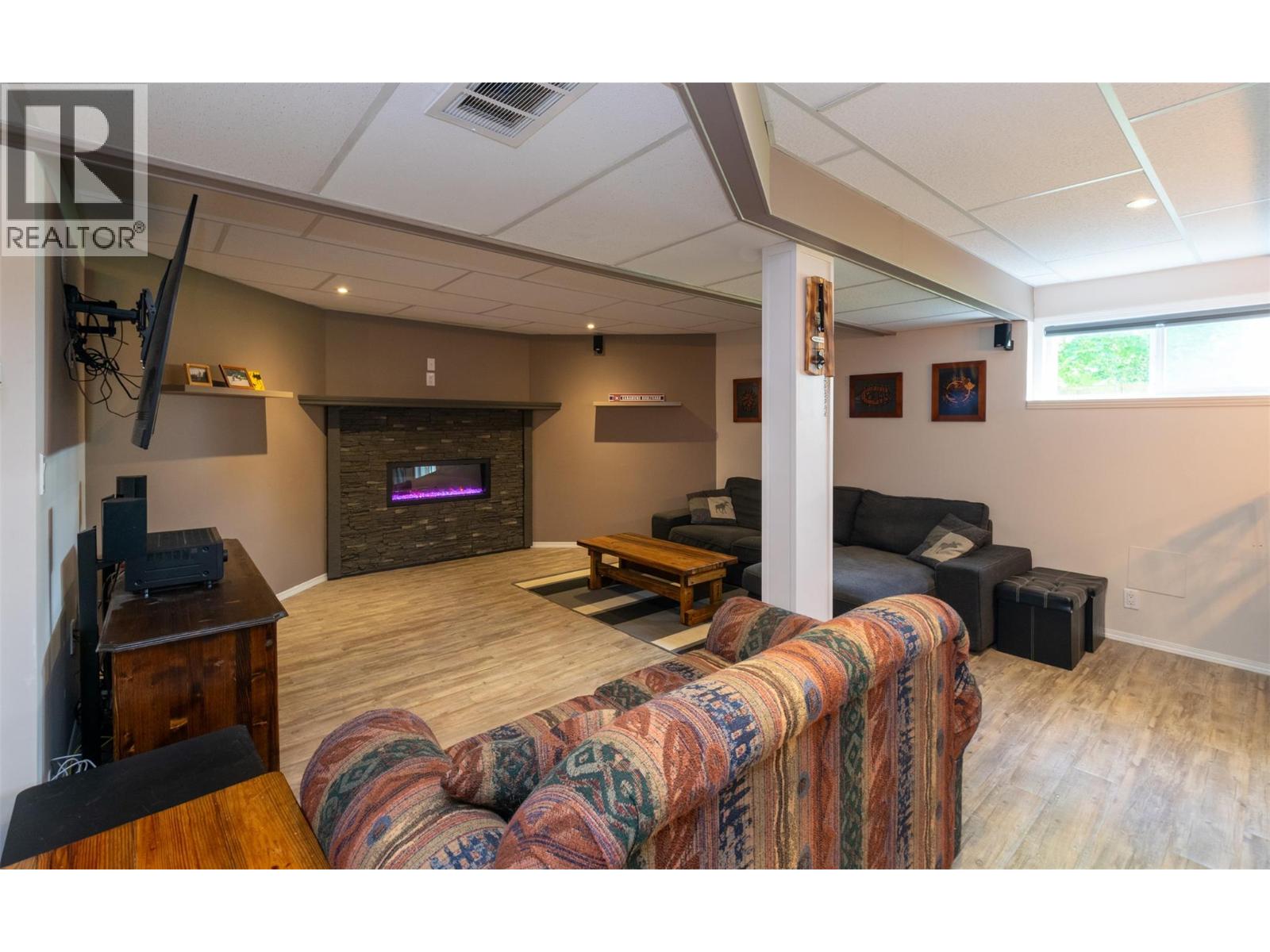  470 23 Street Northeast, Salmon Arm
