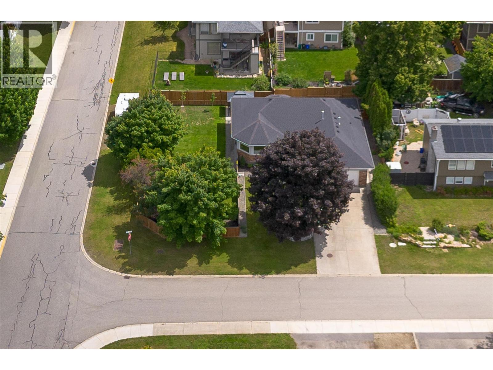  470 23 Street Northeast, Salmon Arm