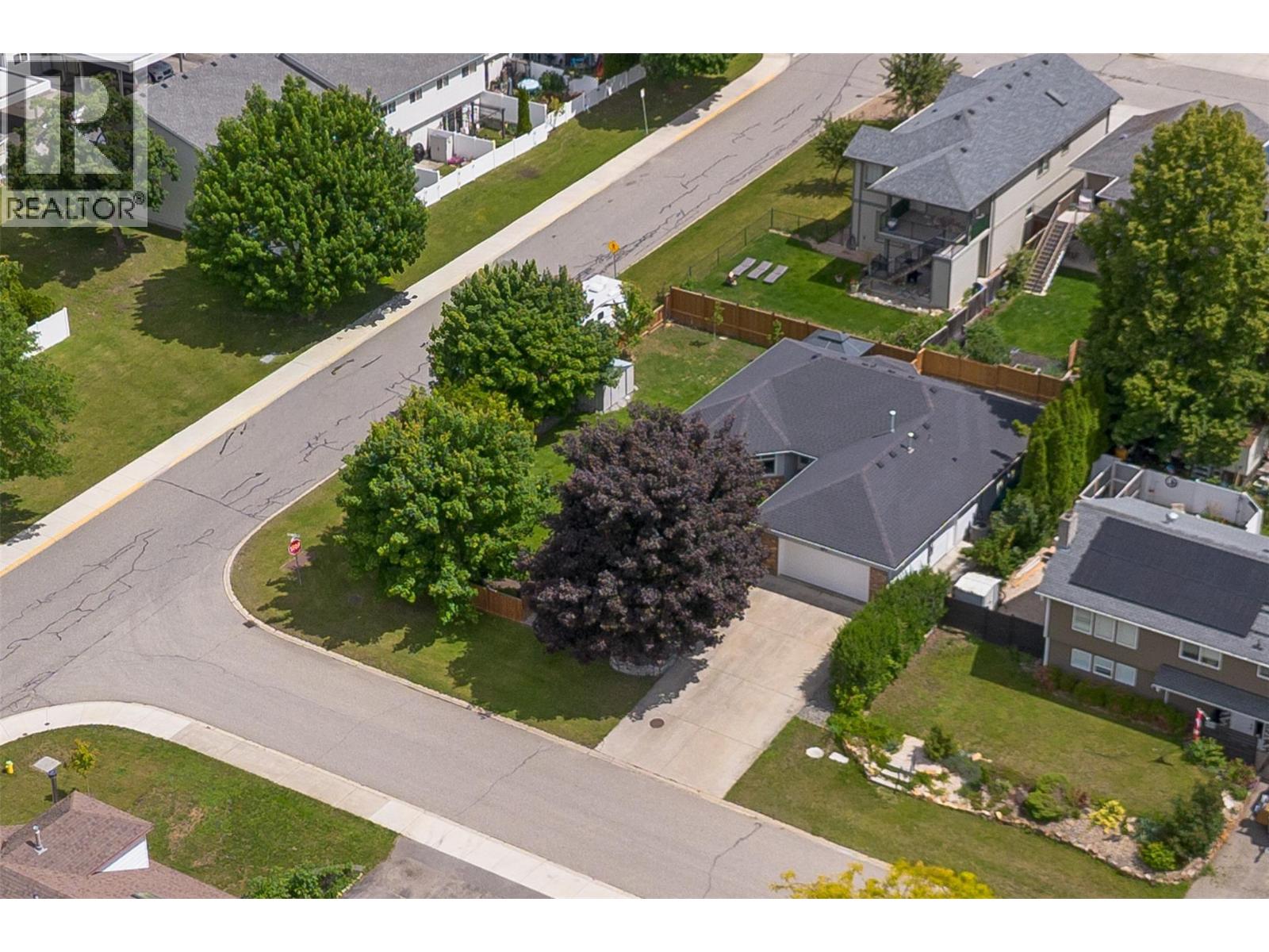 470 23 Street Northeast, Salmon Arm
