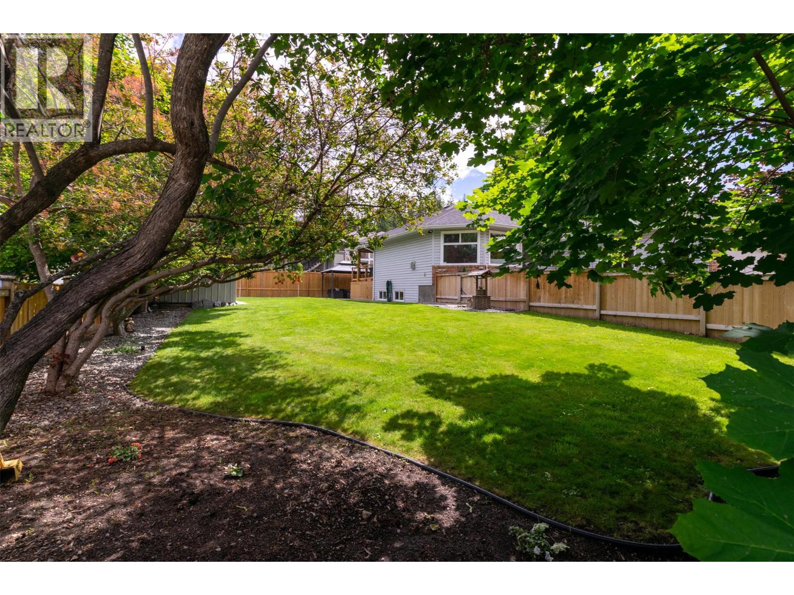  470 23 Street Northeast, Salmon Arm
