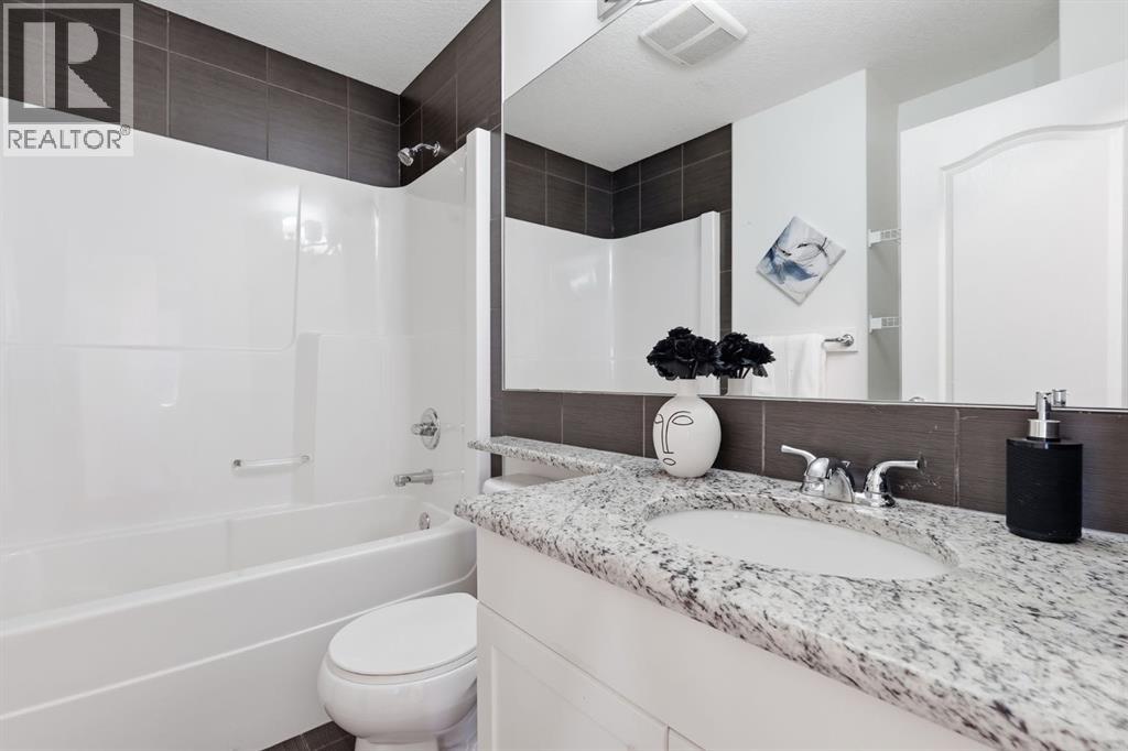 108 Evansborough Crescent NW — photo 32