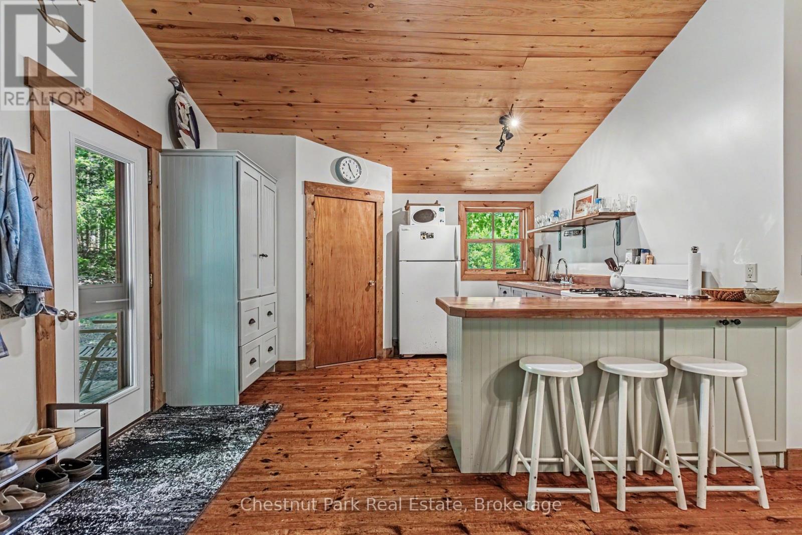 79 PINE TREE HARBOUR ROAD - 21