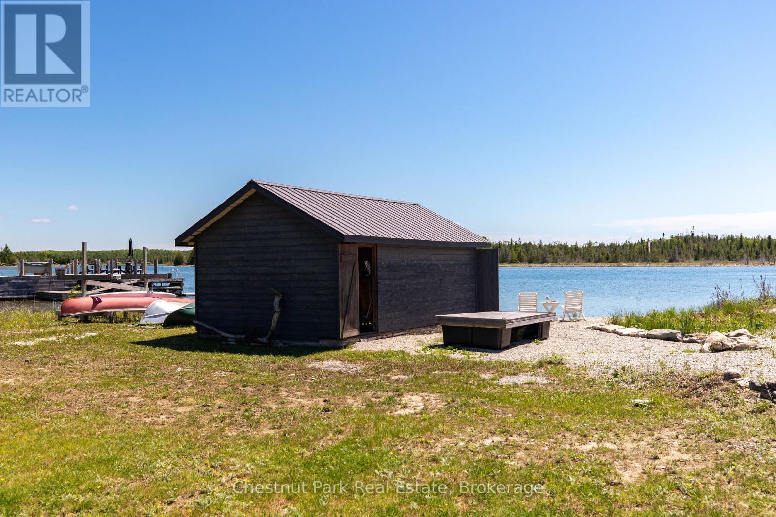 79 PINE TREE HARBOUR ROAD - 40