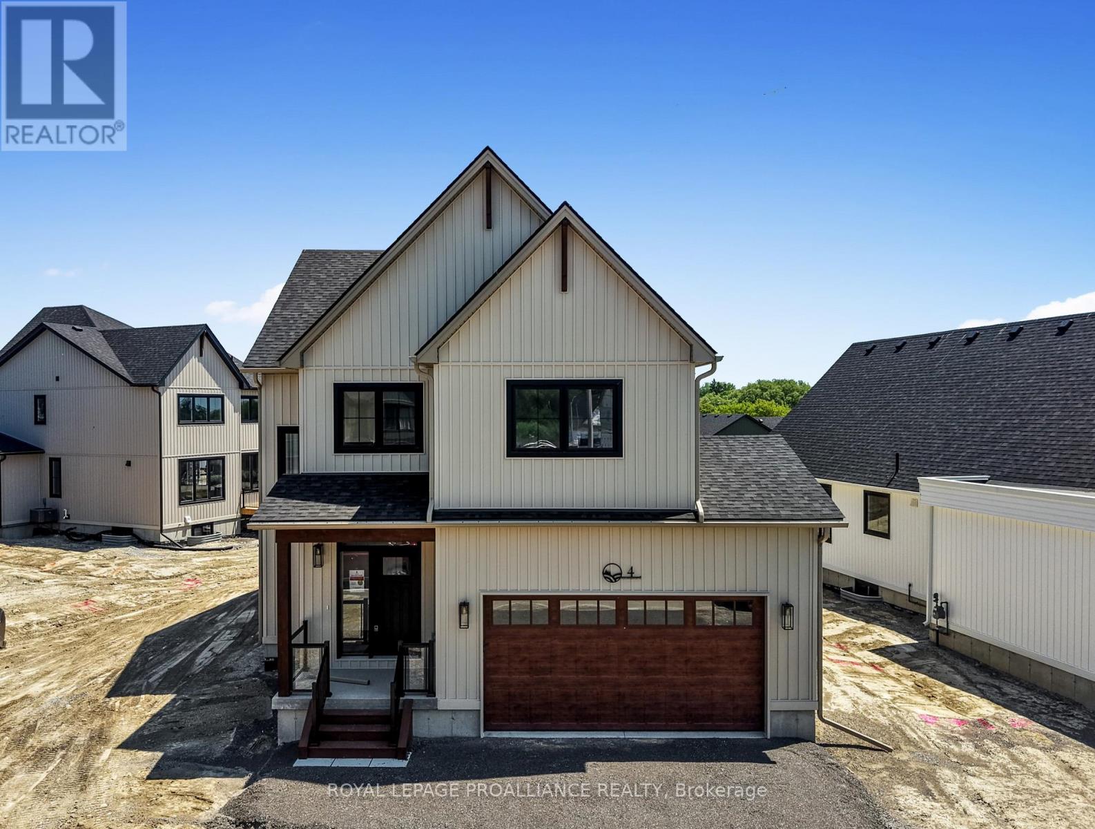 4 HOLLINGSWORTH STREET - 1