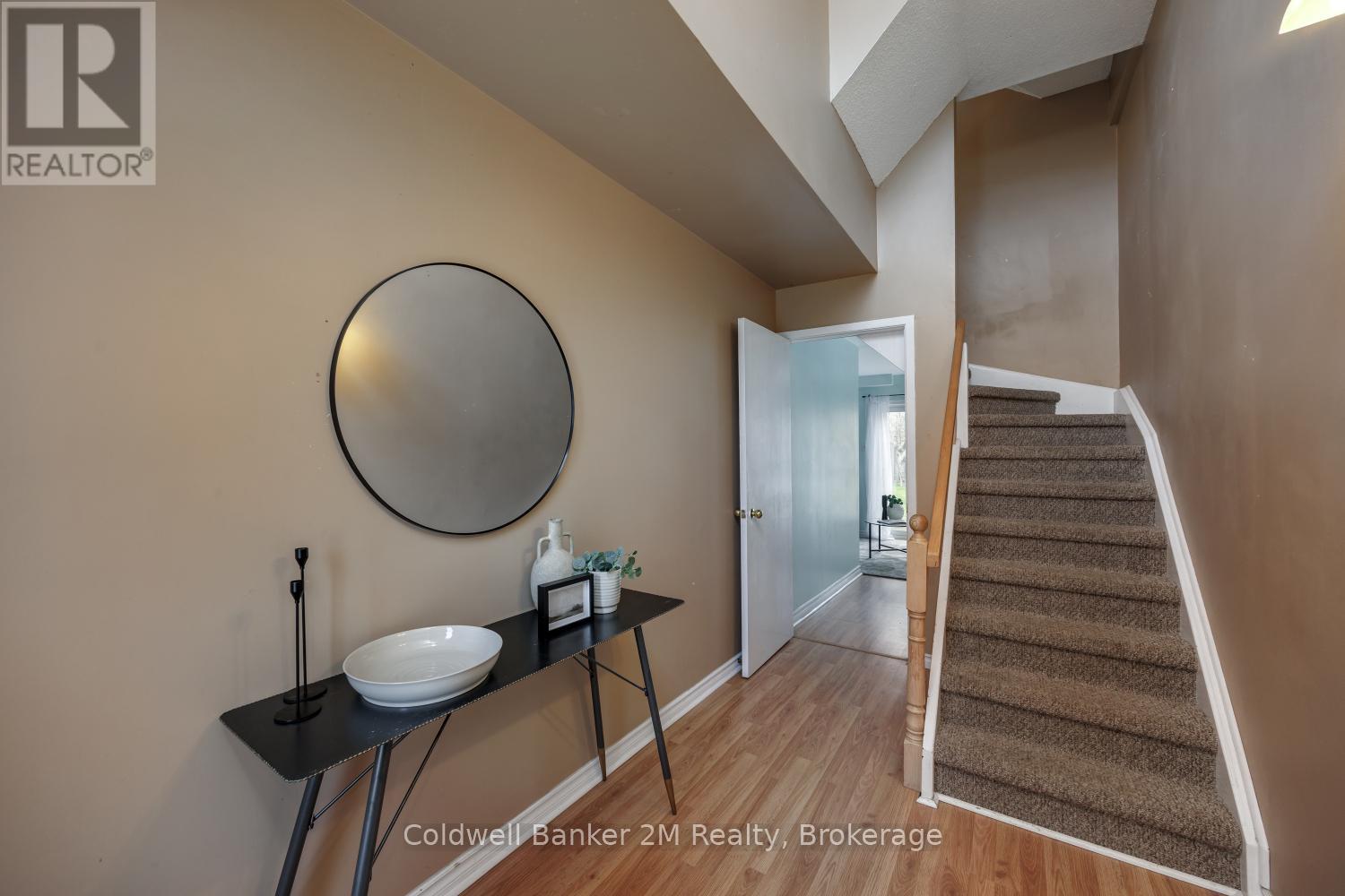 72 PARKLANE CIRCLE - 2