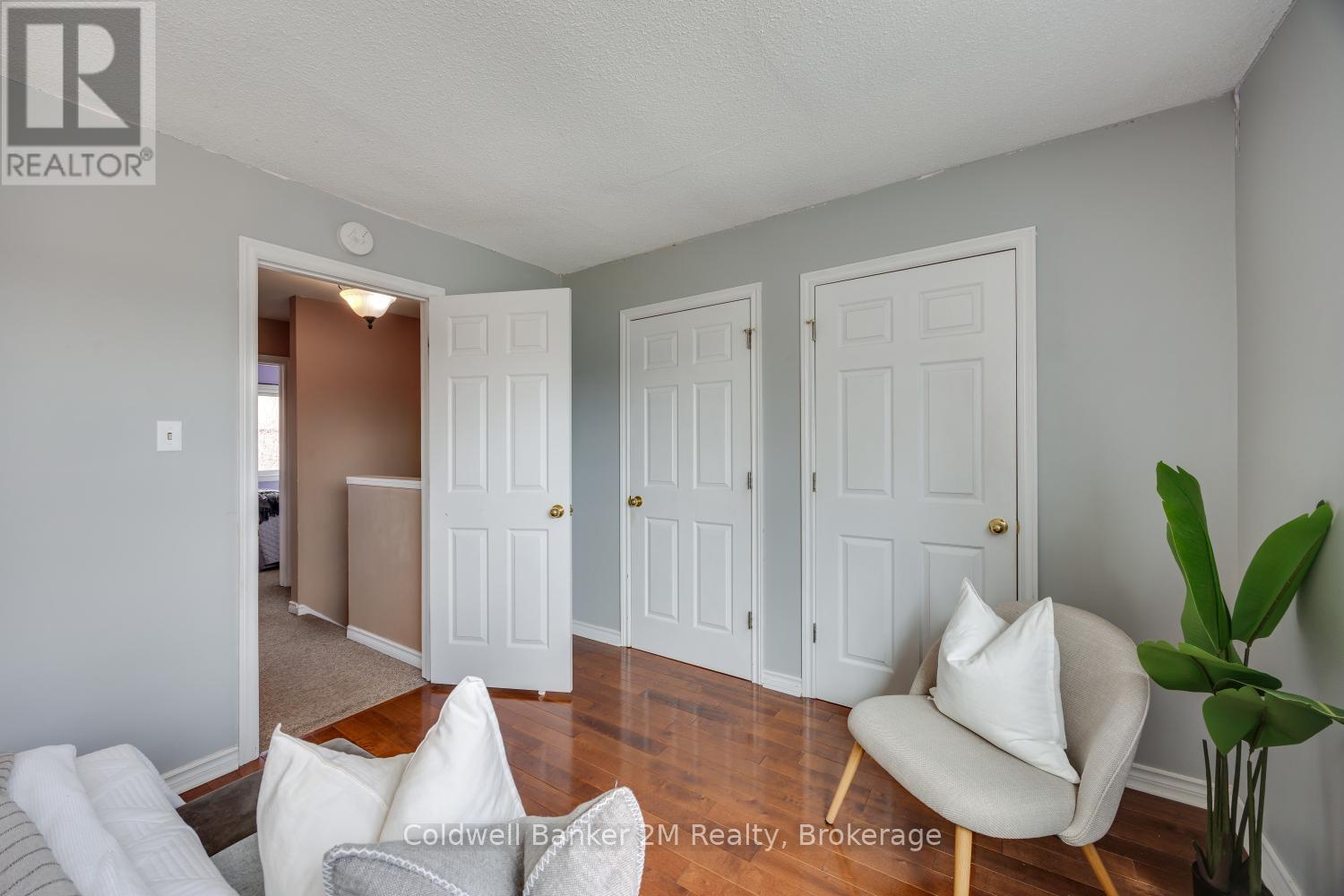 72 PARKLANE CIRCLE - 22