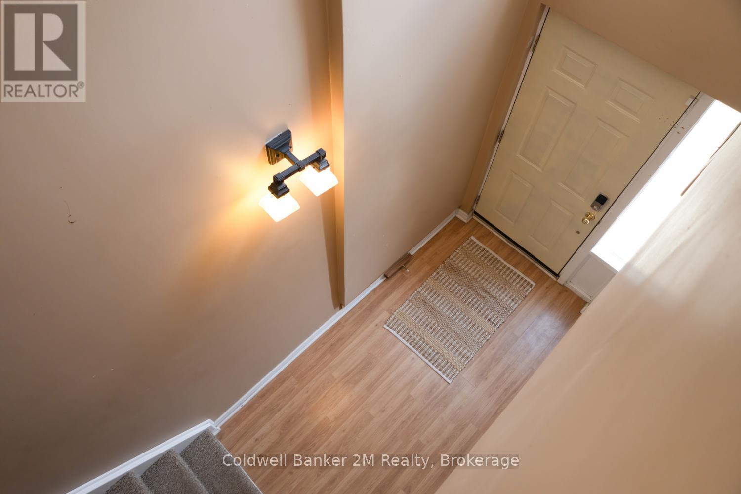 72 PARKLANE CIRCLE - 4