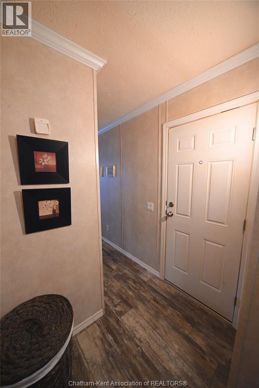 15895 Longwoods ROAD - 27