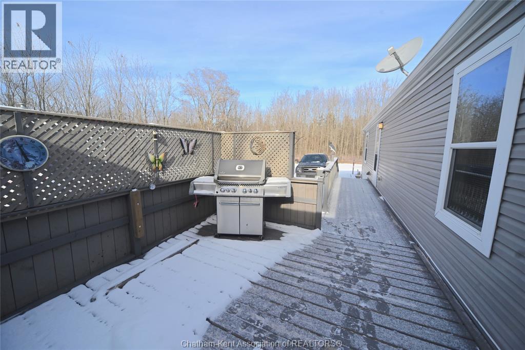 15895 Longwoods ROAD - 7