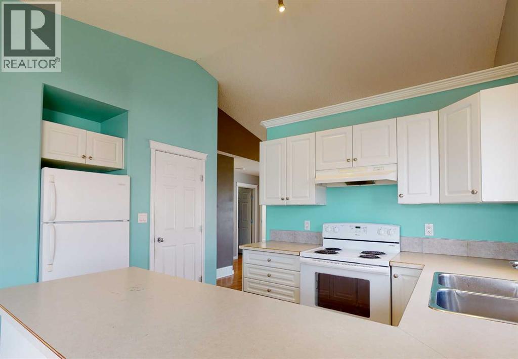 A,B, 10761 73 Avenue - 5