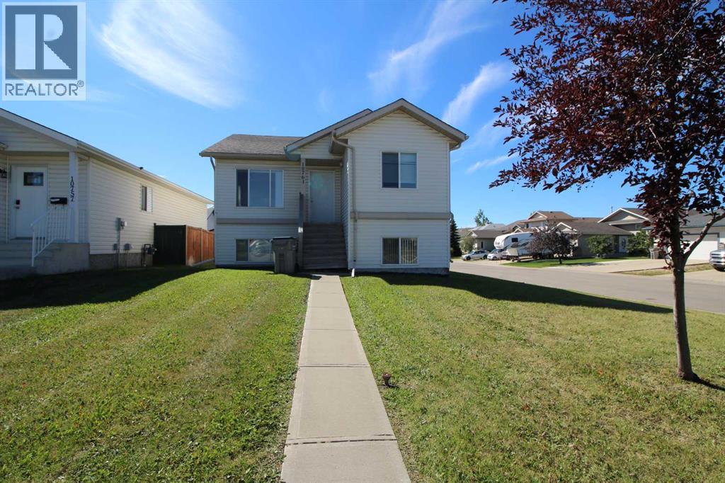 A,B, 10761 73 Avenue - 2