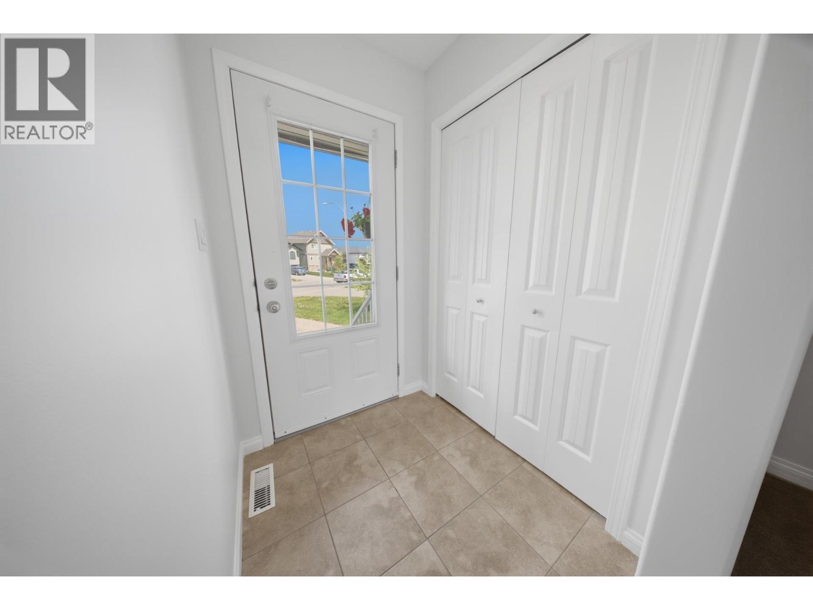 8827 113 AVENUE, Fort St. John