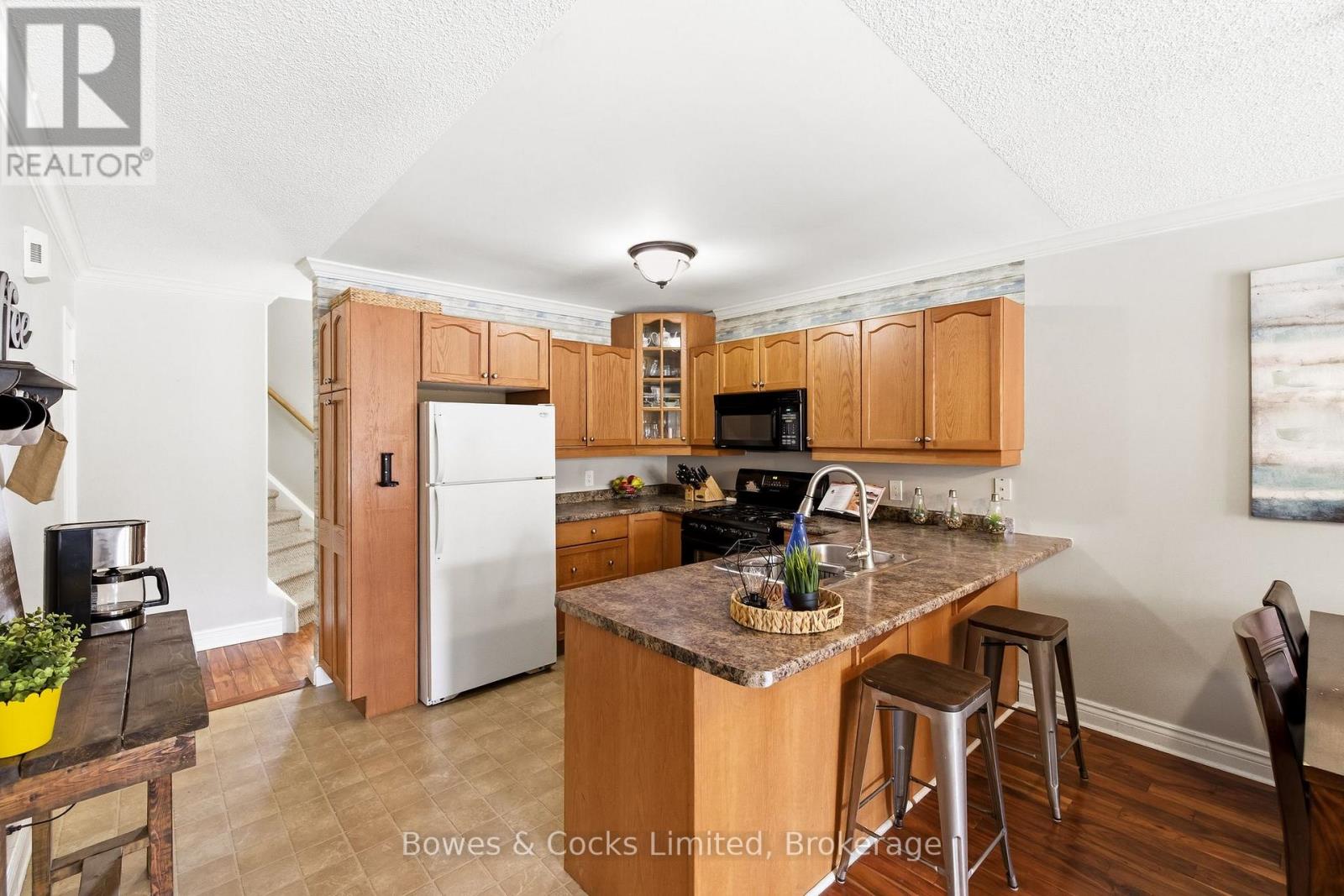 347 MIDDLEFIELD ROAD - 15