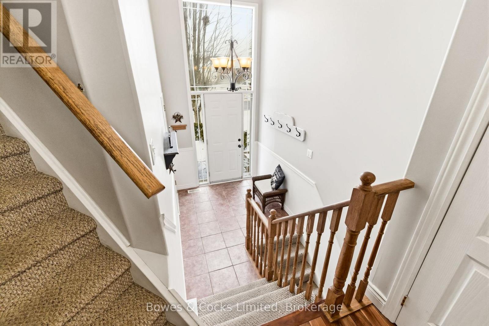347 MIDDLEFIELD ROAD - 6