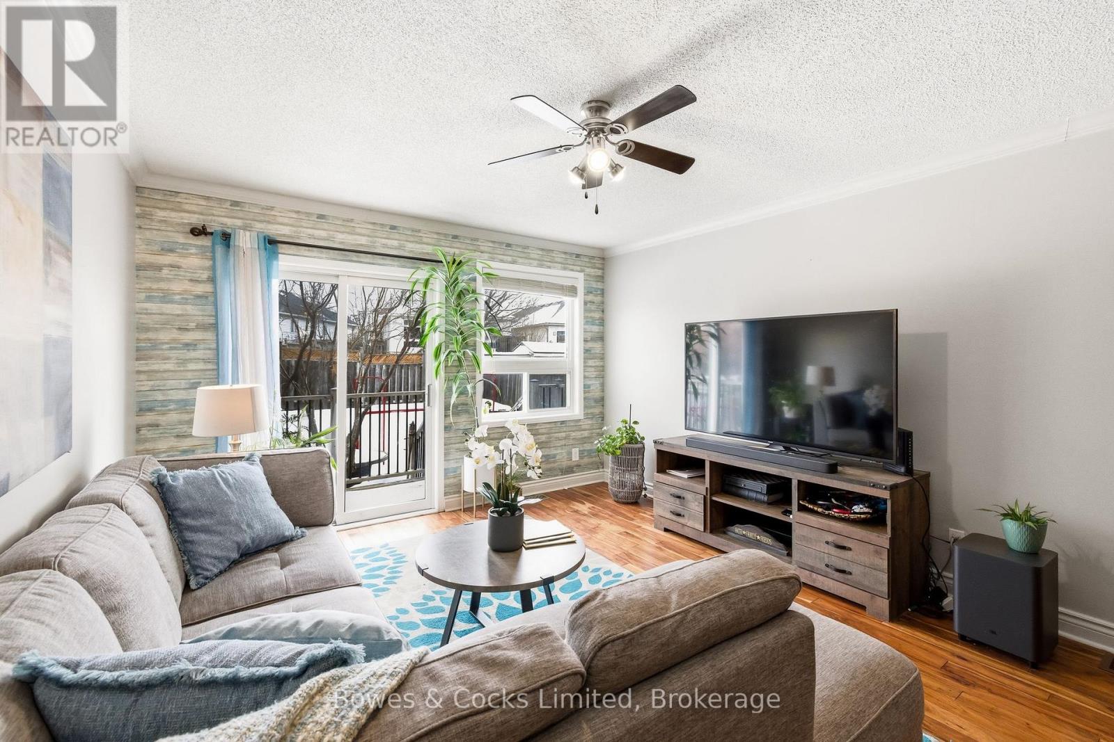 347 MIDDLEFIELD ROAD - 8