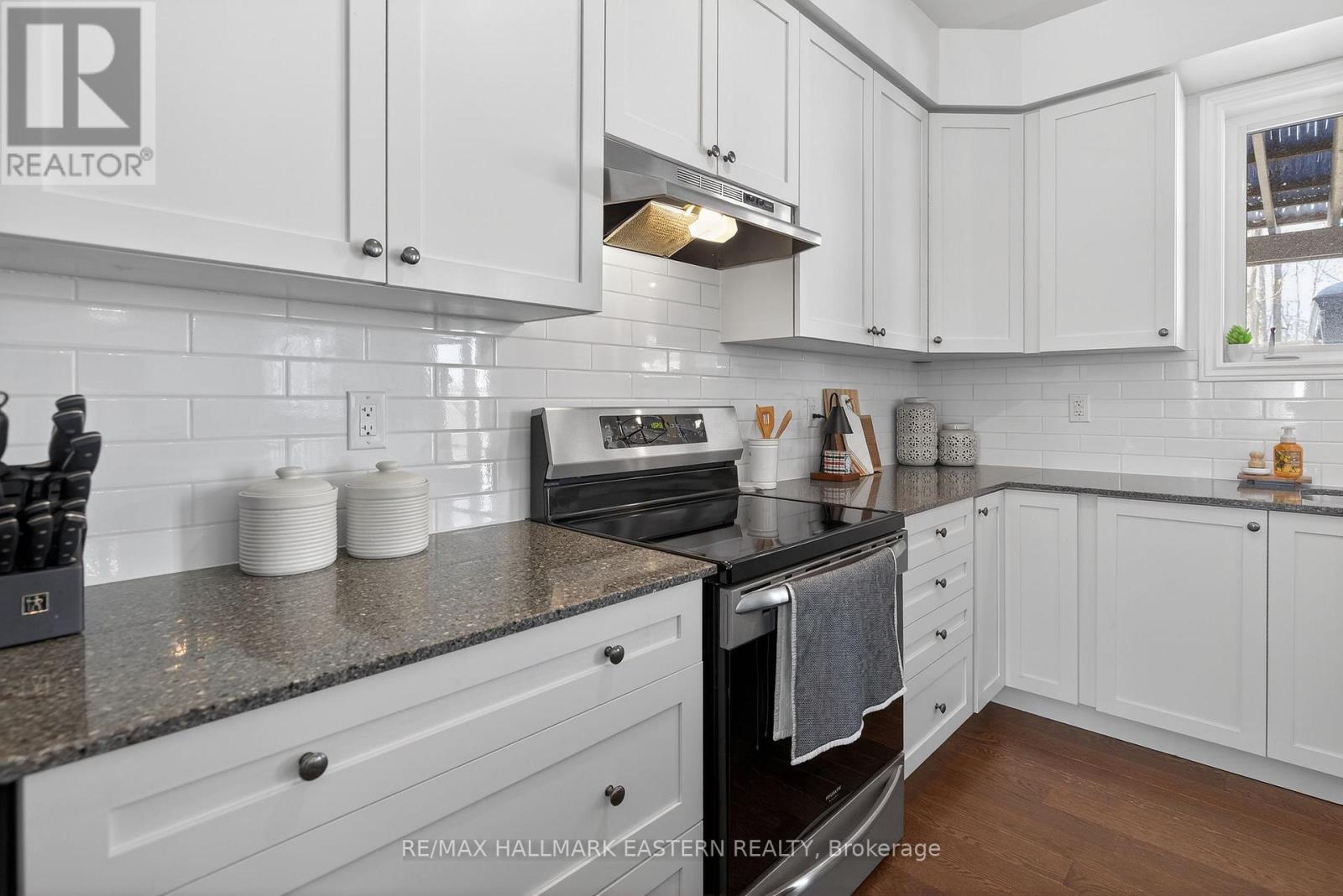 141 HIGHLANDS BOULEVARD - 15