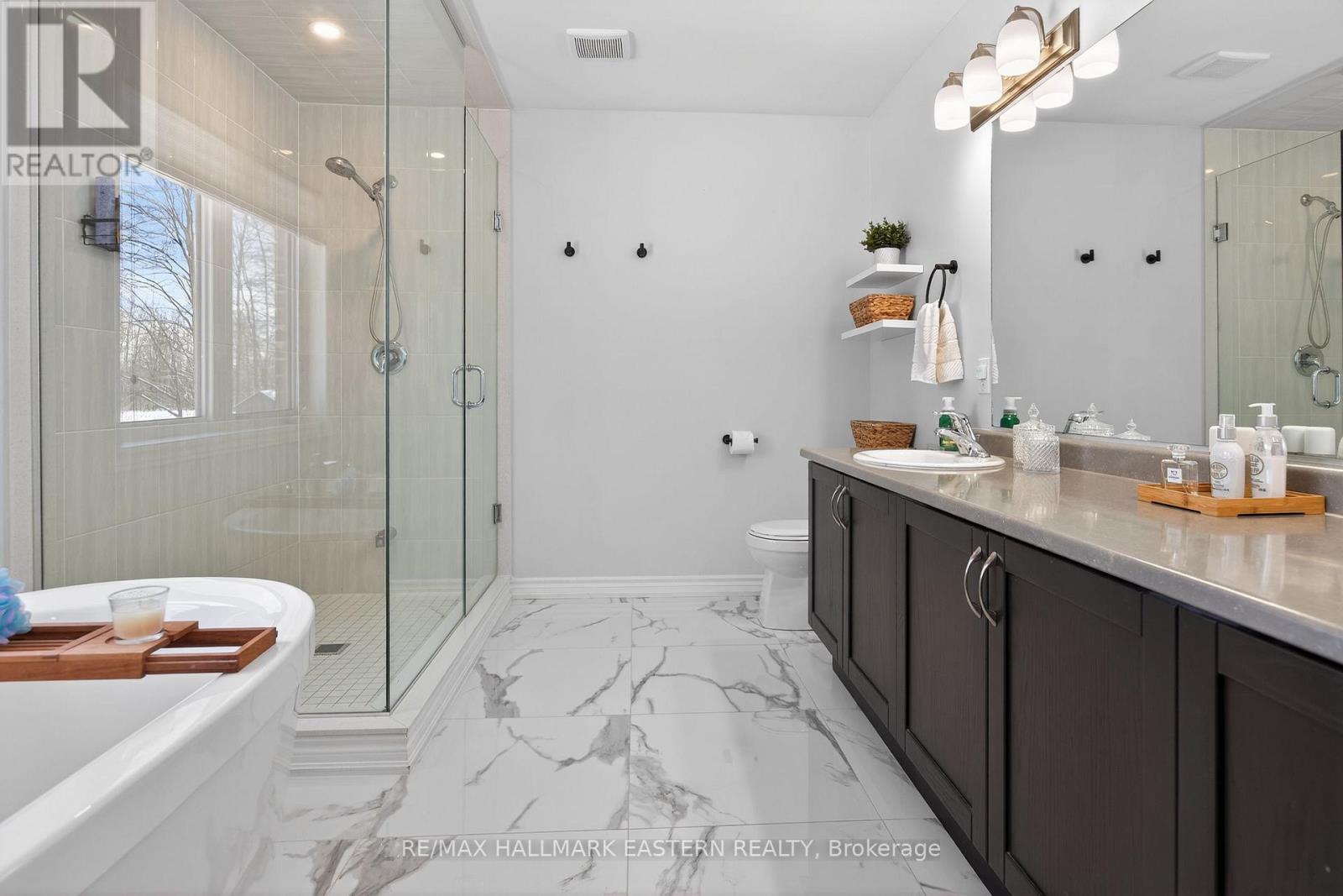 141 HIGHLANDS BOULEVARD - 35